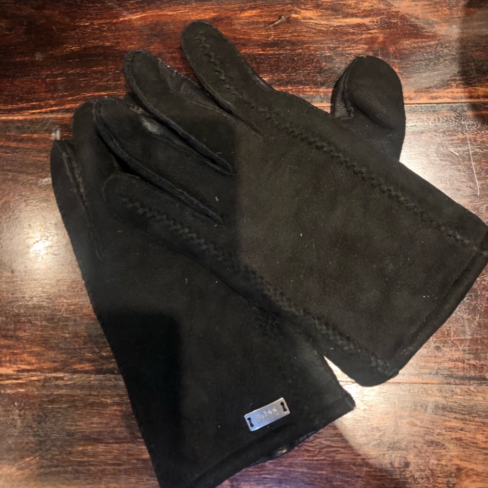 Black Hugo Boss Gloves